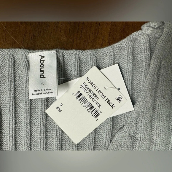 Abound Nordstrom Grey Heather Ribbed Knit V-Neck Cropped Sweater Size Small NWT - Picture 6 of 8